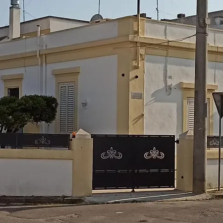 Villino Drm فندق مبيت وإفطار *